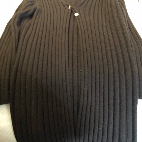 Crystal & Kobe Knee Length Sweater Used Fair Condition - Picture 4 of 6